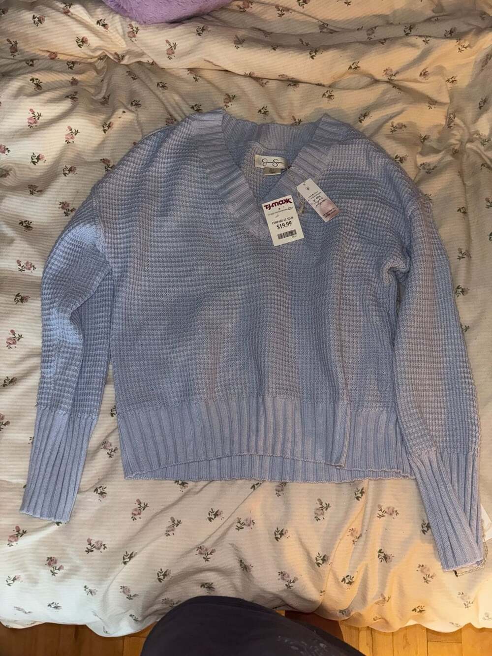 Jessica Simpson V-Neck Sweater Size S Light Blue Waffle Knit